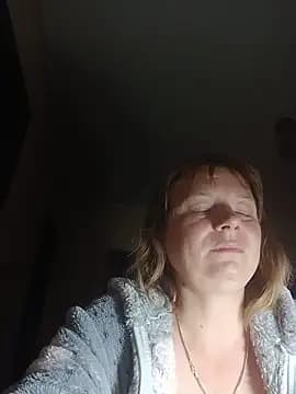 MikkiLove777 live cam