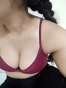 Bhoomi-Sharma live cam