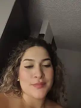 Sara_smiiith211 live cam