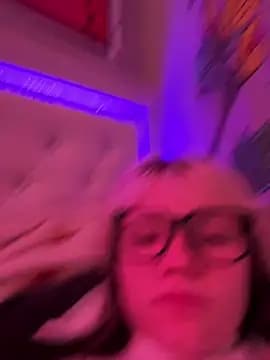 Cutiepiespanks live cam