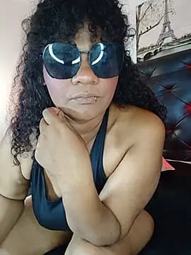 Kymy_marquez live cam