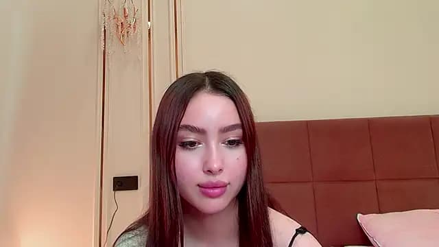 maddie_perezz live cam on Stripchat