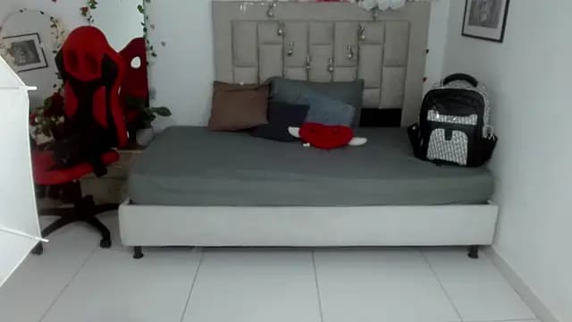 Enzo_fox live cam