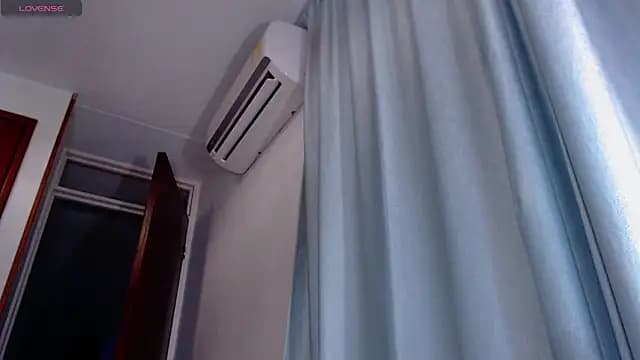 TastyTrap_18 live cam