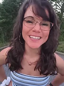 BaileyMFox live cam
