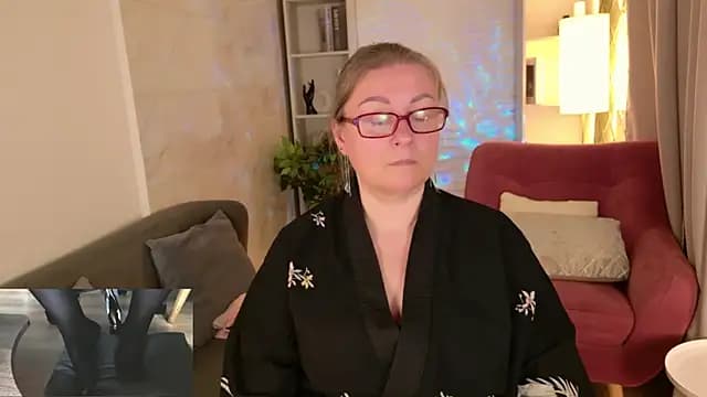 Alexandra_Kind live cam