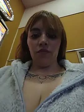 Isabella__Risky live cam