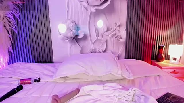 ailynBlaze live cam