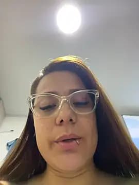 Pretty__Milf live cam
