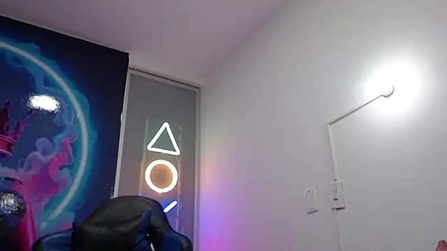 Aron_hot11 live cam