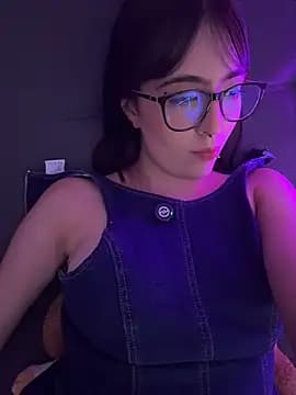 HinaSweet live cam
