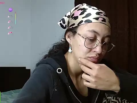 Amitlu_ live cam