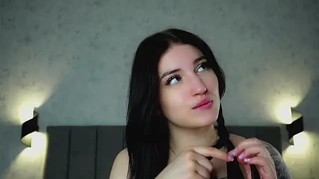 LeanaMolski live cam