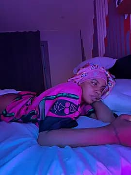 TheRealOshunQueen live cam
