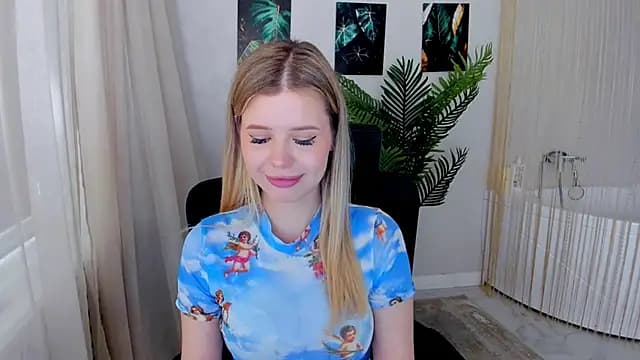 FollowLovee live cam