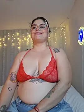 Juliietha_servas live cam