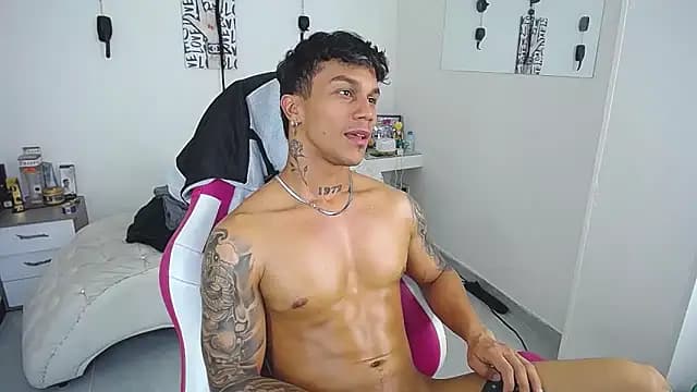 Leonard_Price live cam