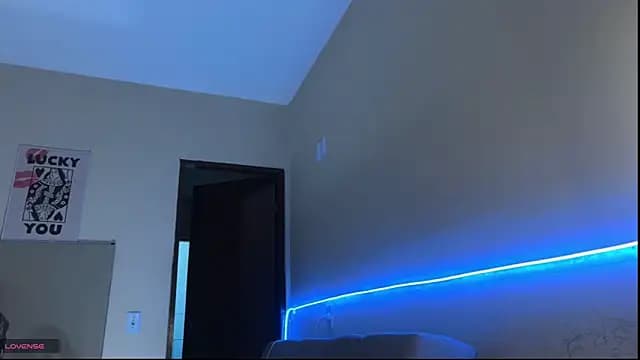 Lucasfit24 live cam