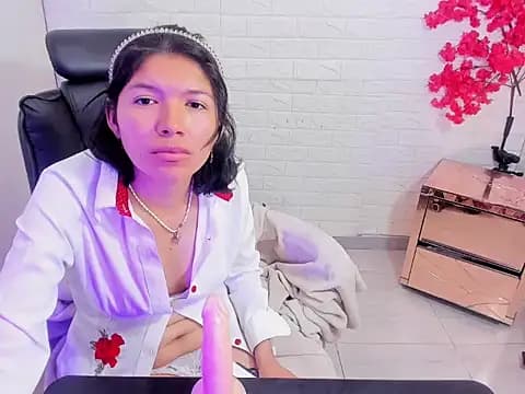 Dulce_isabell live cam