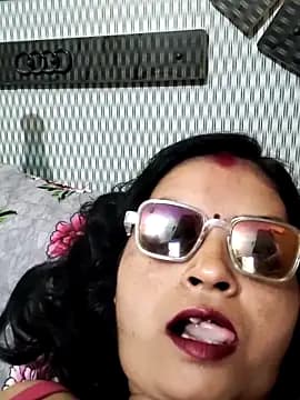 Riya_Tales live cam on Stripchat