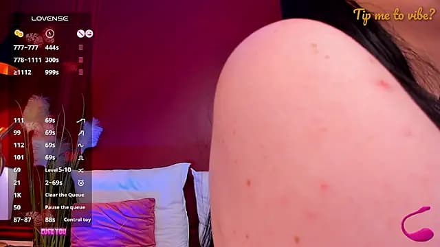 Mayzzie live cam
