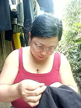 sary-hot2x live cam