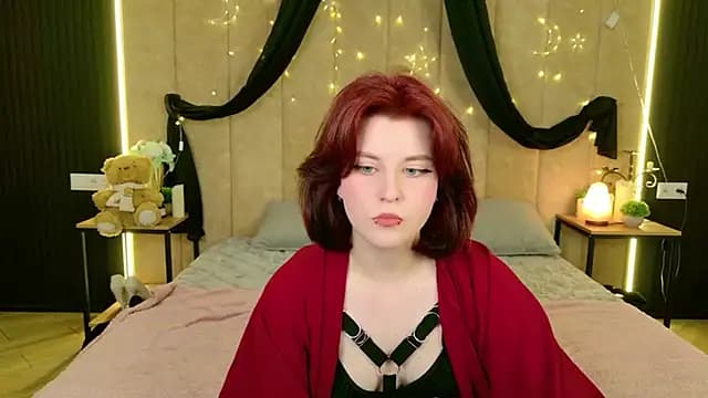 Milana_Bold live cam