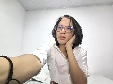LONDON_ROSE live cam on Stripchat