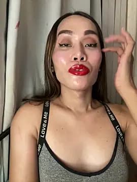 RomanticPearlTS live cam