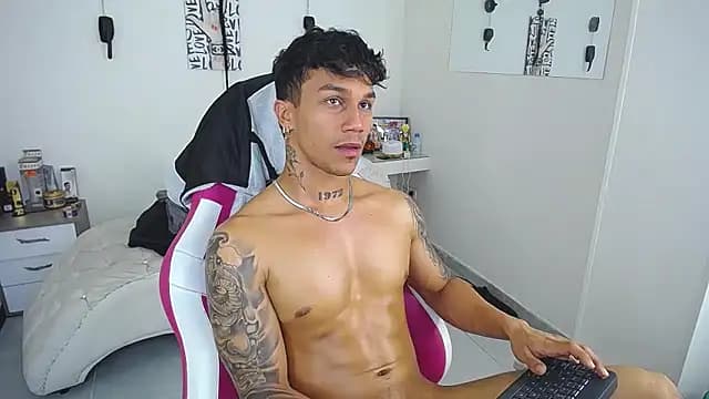 Leonard_Price live cam