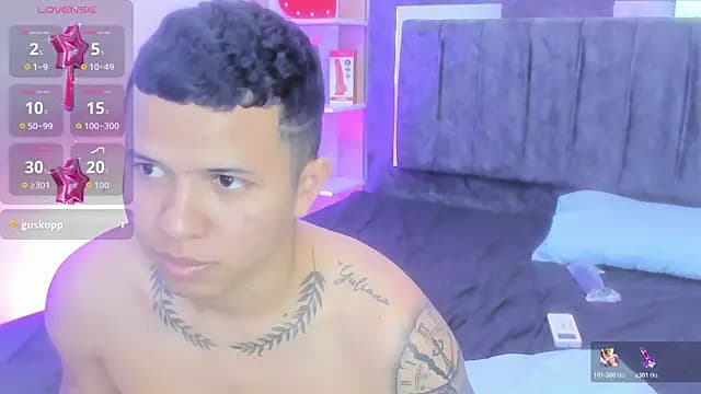 Steven_SkinnyBoy live cam on Stripchat