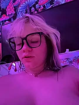 Cutiepiespanks live cam