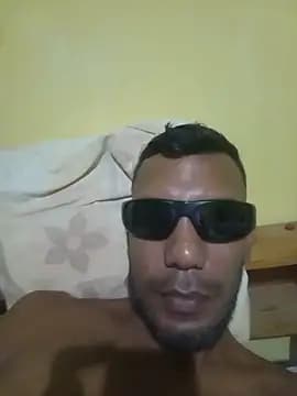 UnreadyChutzpa live cam