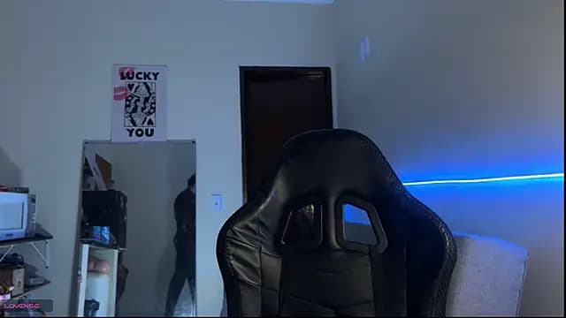 Lucasfit24 live cam