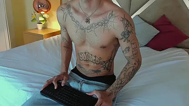 Enzo_Hunter live cam