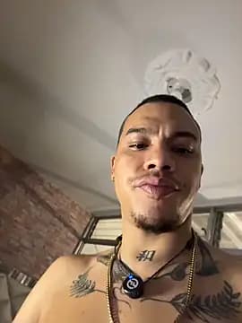 AlphaMasterXxx live cam