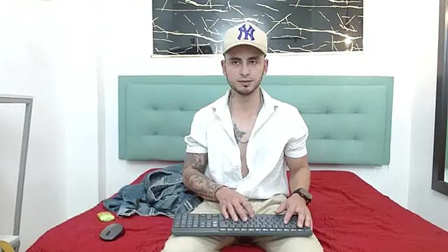 PowerLustX live cam