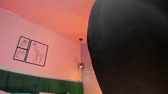 ninna_curly live cam