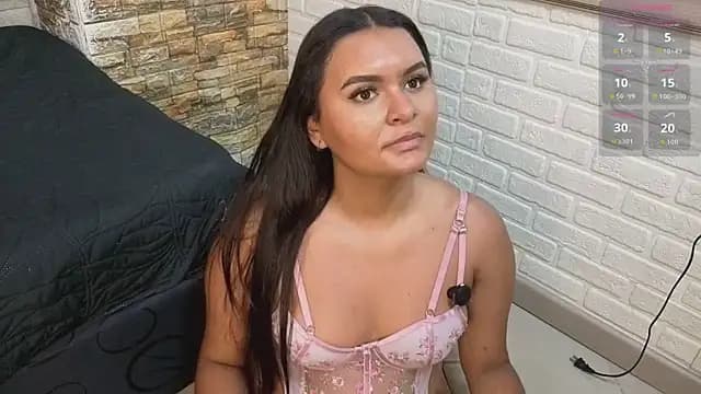 amarahanks11 live cam