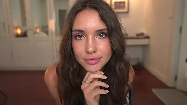 ValerieHill live cam