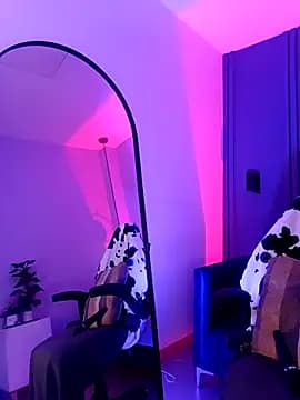 Leah_cherry live cam