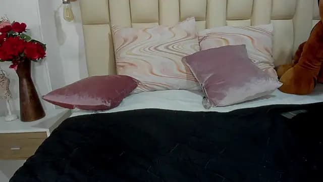 chloe_rhoades live cam