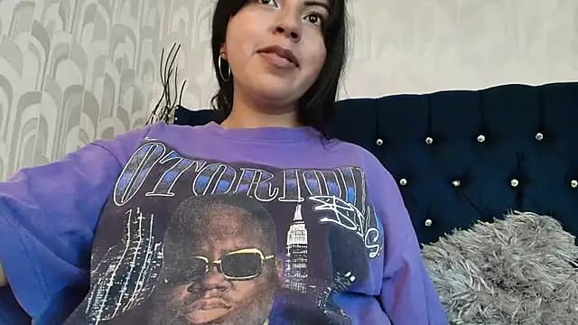 CarolineBrunx live cam