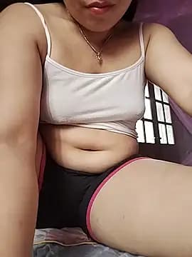 tttamaic live cam on Stripchat