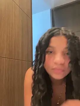 LittleeStar live cam