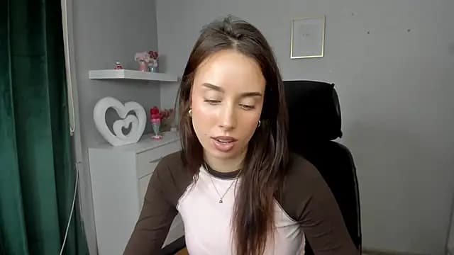 AdeleSolo live cam