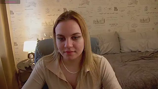 Glow_Margo live cam