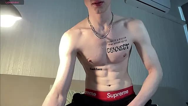 Travis_Gracile live cam