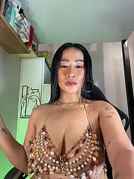 AsianMilfSheryl live cam