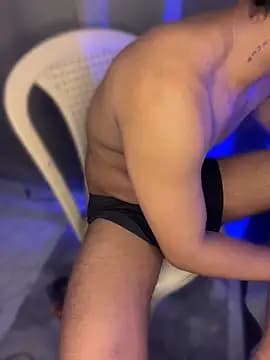 DarkMuscleBoyX live cam